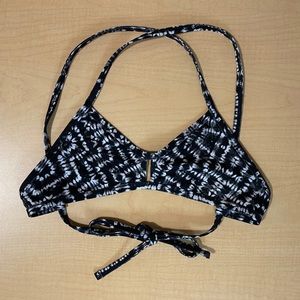 Jolyn Printed Vent Top